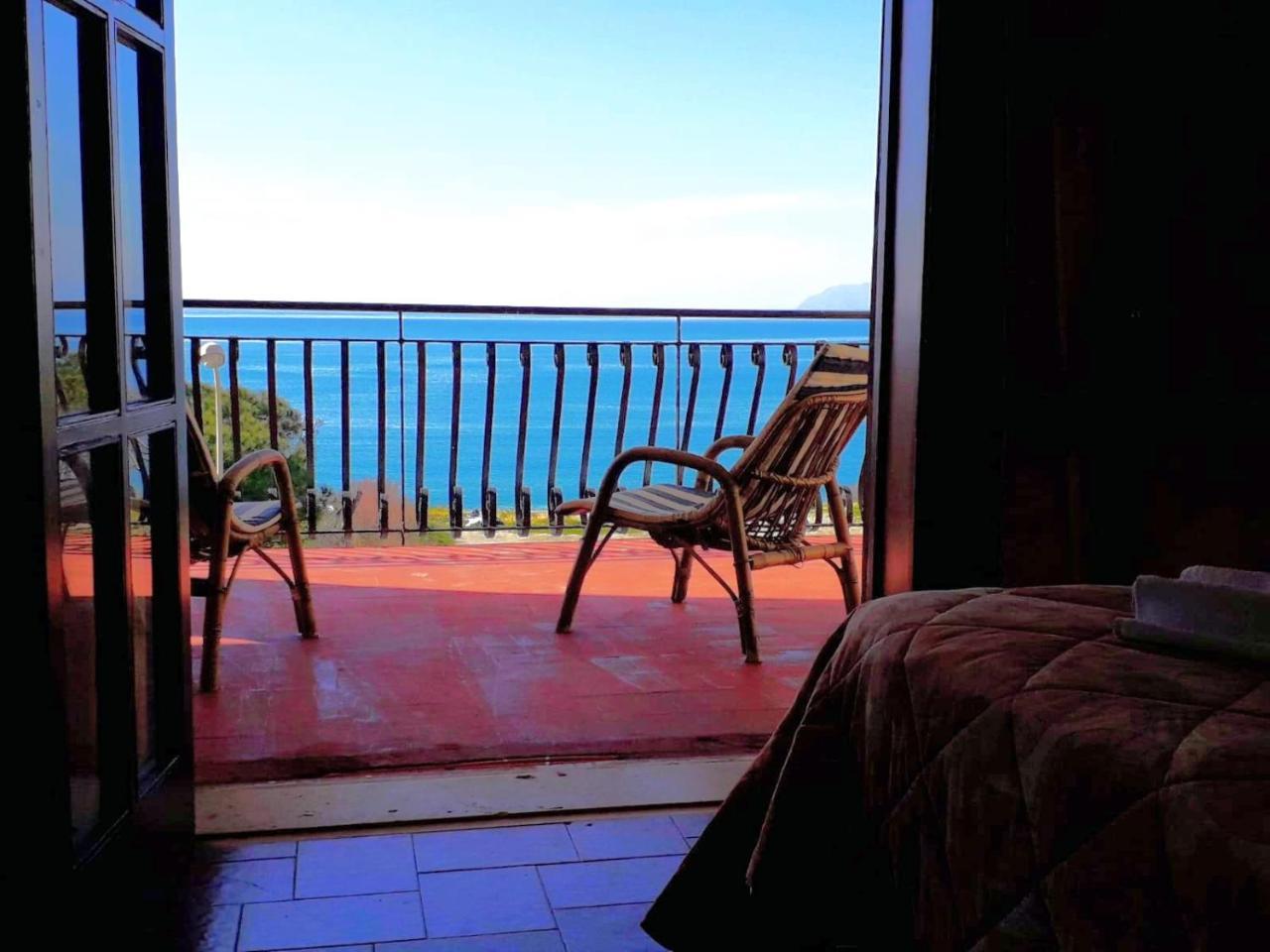 Milazzo Beach 外观 照片