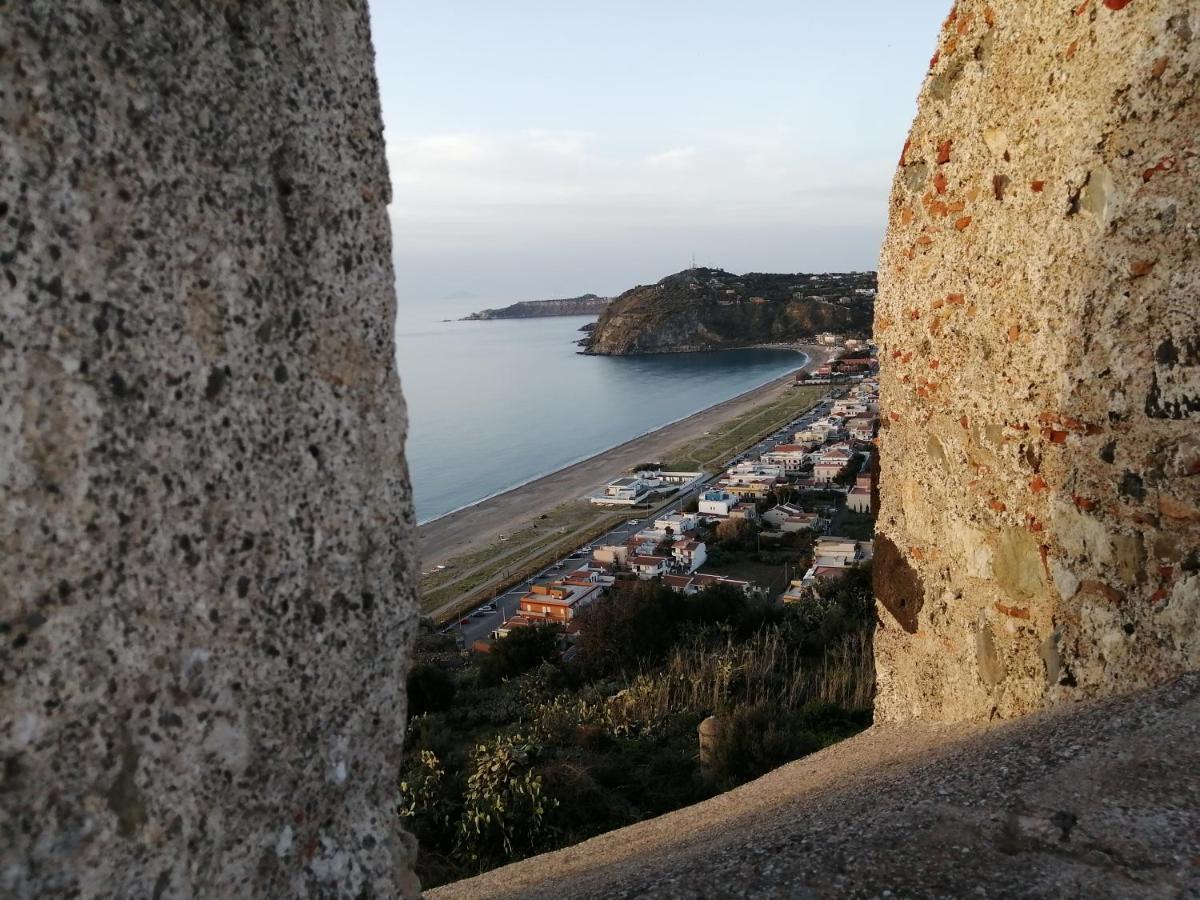 Milazzo Beach 外观 照片