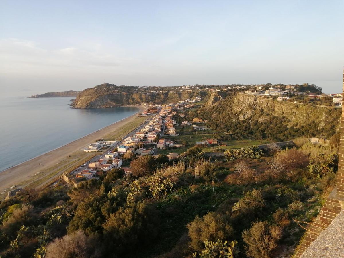 Milazzo Beach 外观 照片